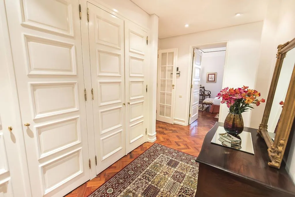 Lovelystay - Campo Pequeno Charming Apartment Lisbon Portugal