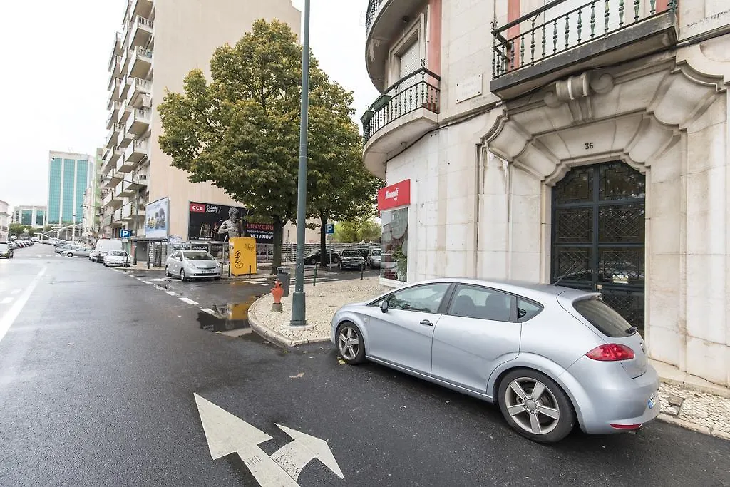 Lovelystay - Campo Pequeno Charming Apartment Lisbon Portugal