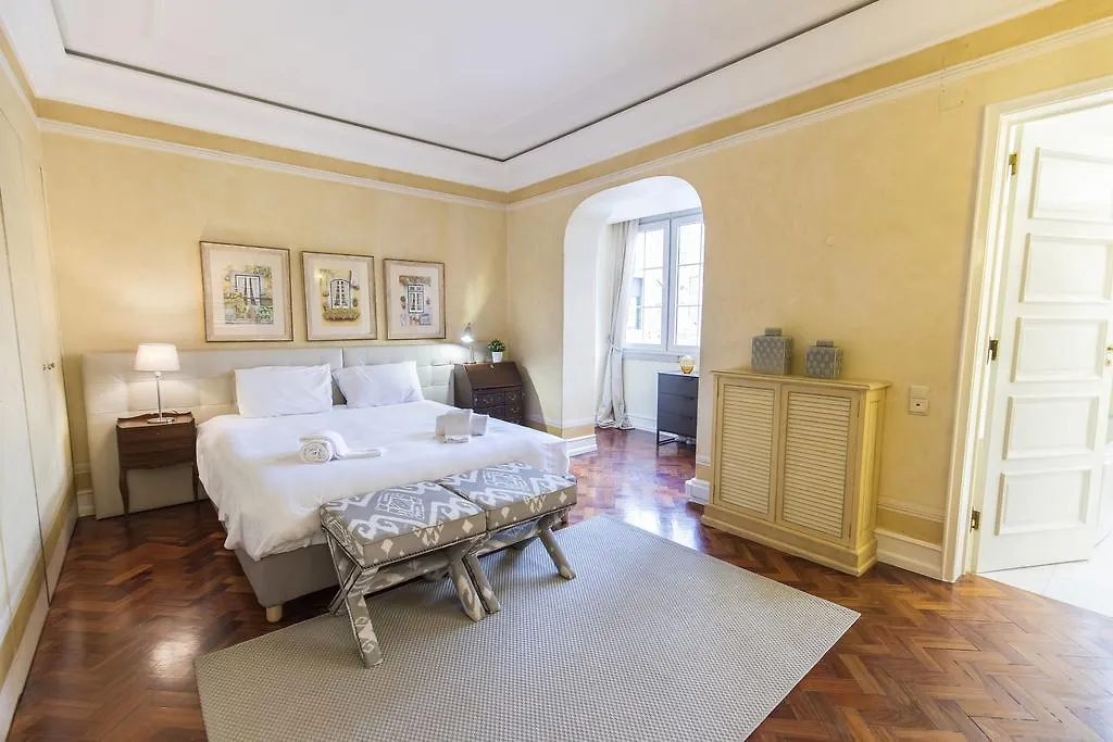 Lovelystay - Campo Pequeno Charming Apartment Lisbon