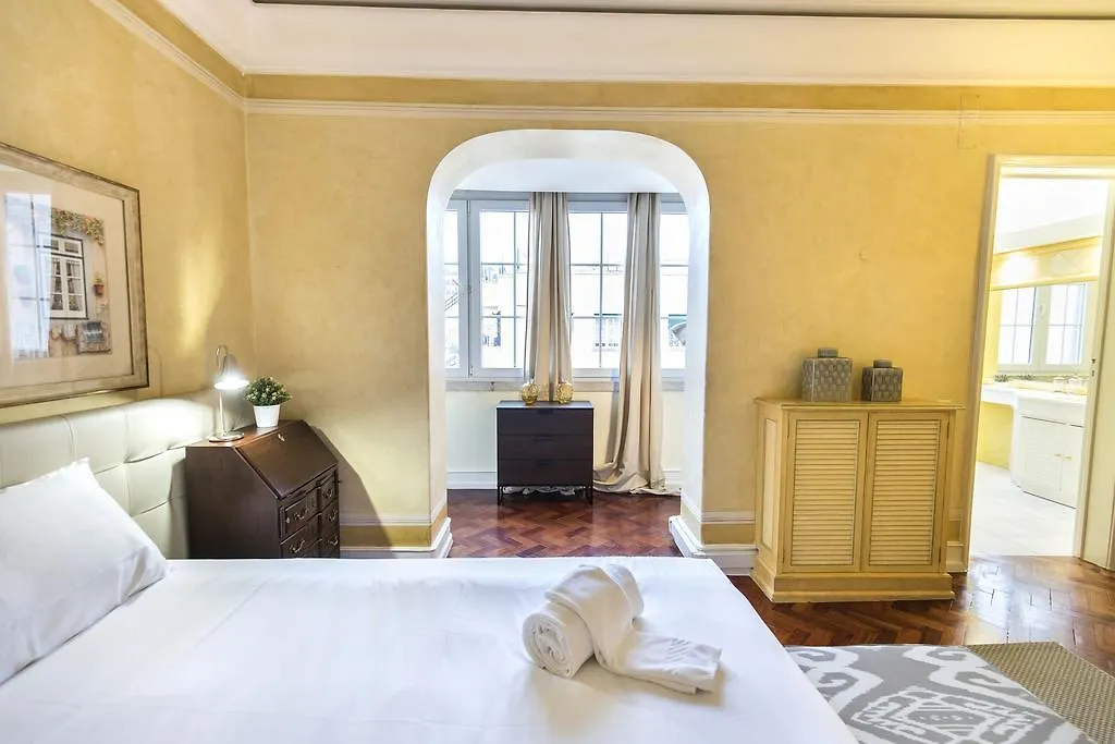Lovelystay - Campo Pequeno Charming Apartment Lisbon