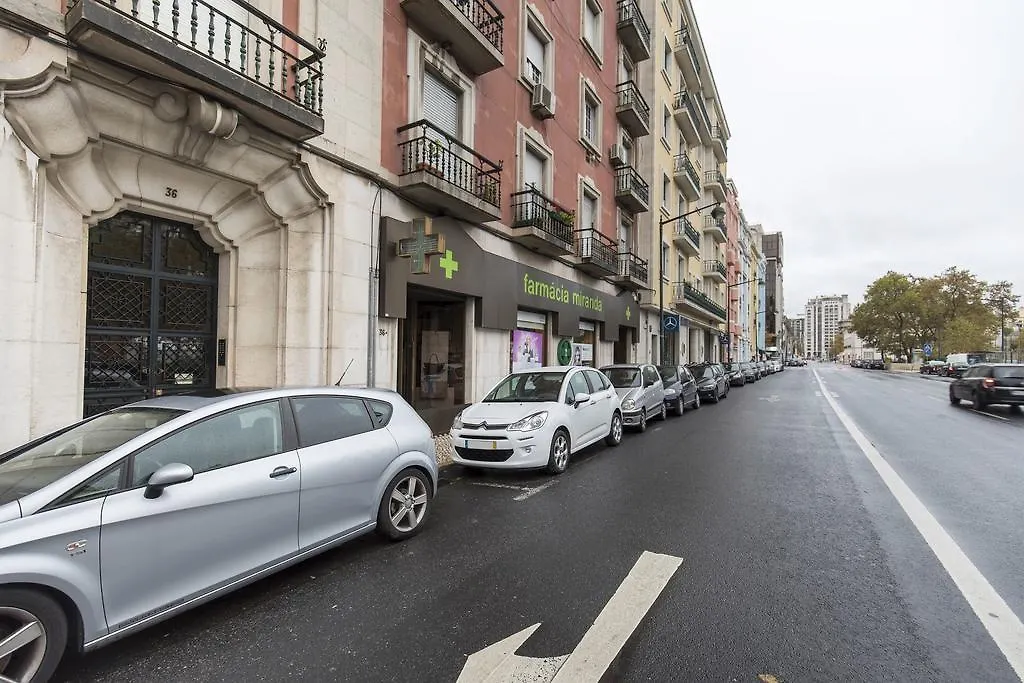 Lovelystay - Campo Pequeno Charming Apartment Lisbon