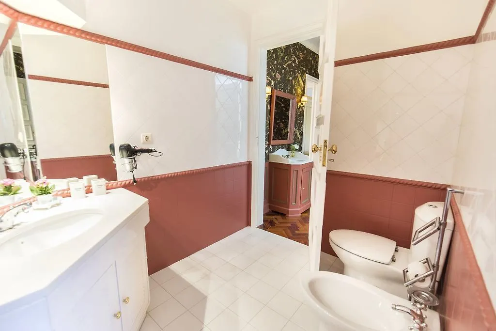 Lovelystay - Campo Pequeno Charming Apartment Lisbon