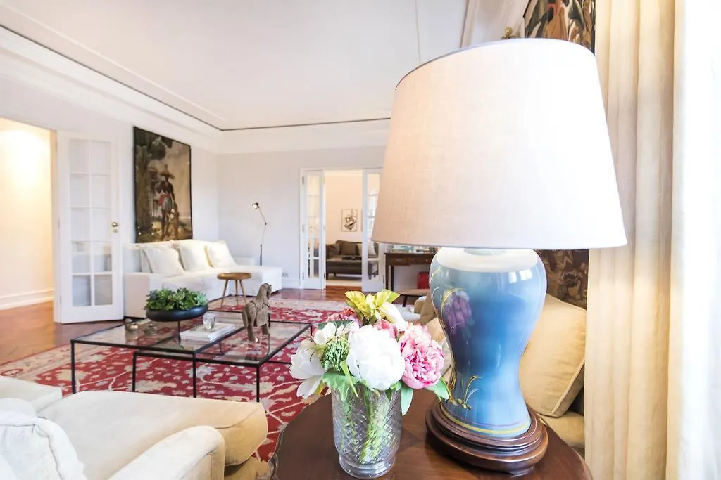 Lovelystay - Campo Pequeno Charming Apartment Lisbon