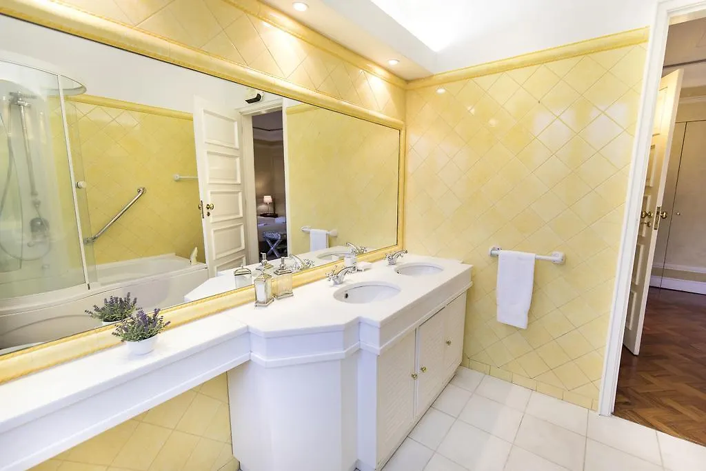Lovelystay - Campo Pequeno Charming Apartment Lisboa