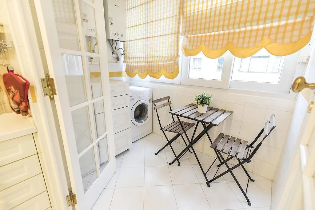 Lovelystay - Campo Pequeno Charming Apartment Lisboa
